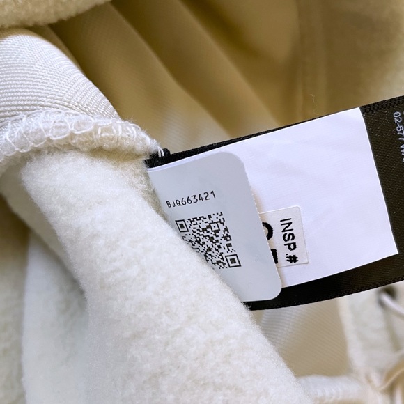 The North Face Women’s Lower Cliffs Pullover - Picture 5 of 6